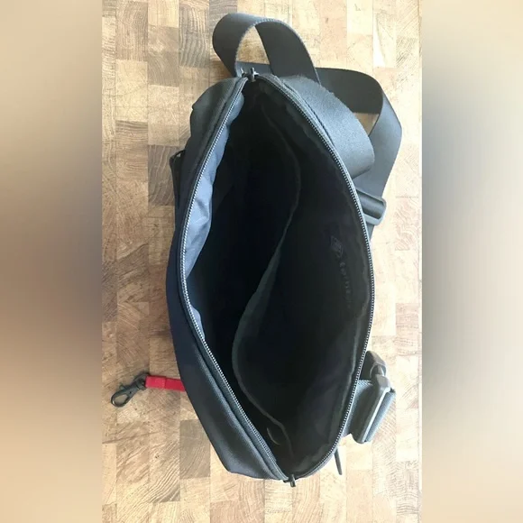 Unisex Sling Bag - Picture 3 of 10